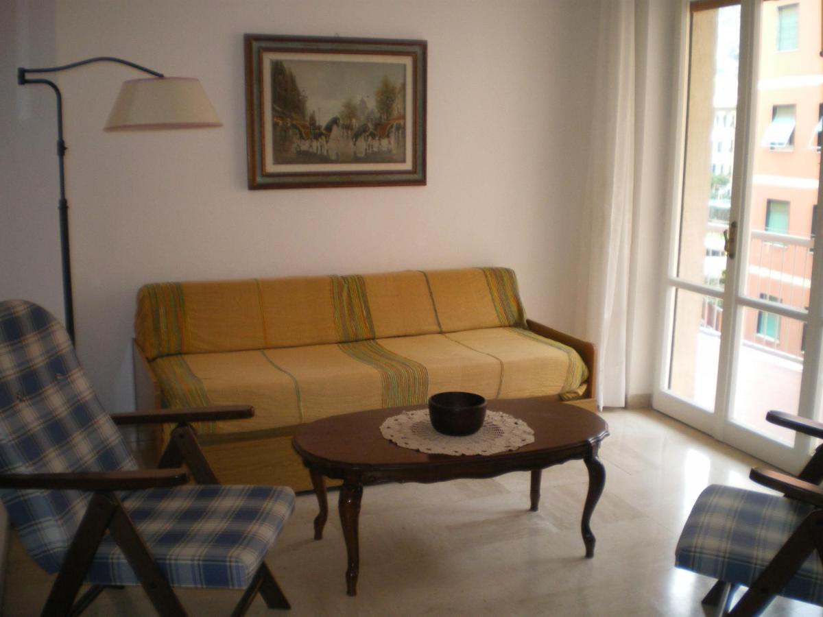 Poppy Levanto Exterior foto